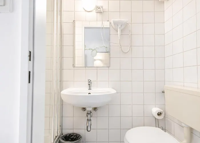 Modern Near Danube Canal Appartement